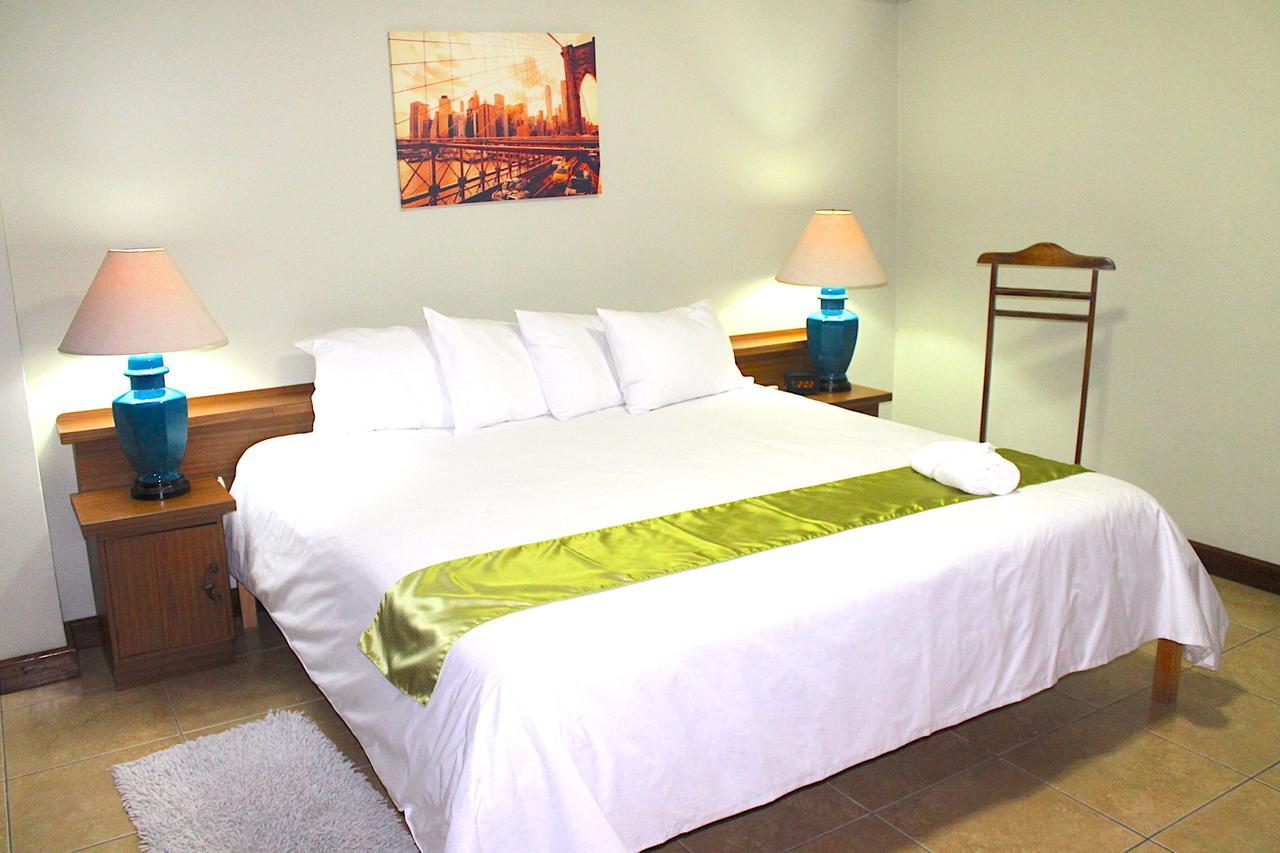 Apartamentos Reforma Guatemala City Екстериор снимка