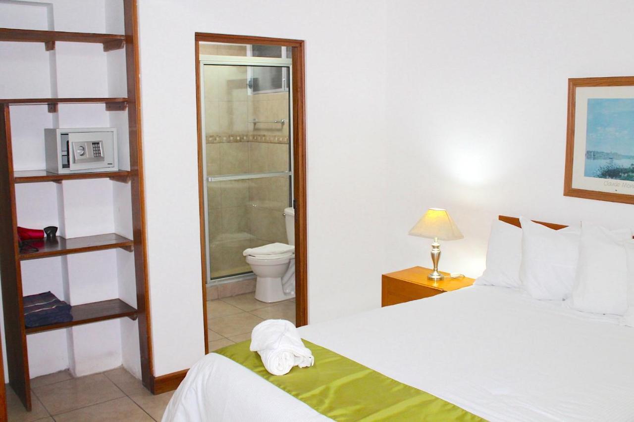 Apartamentos Reforma Guatemala City Екстериор снимка